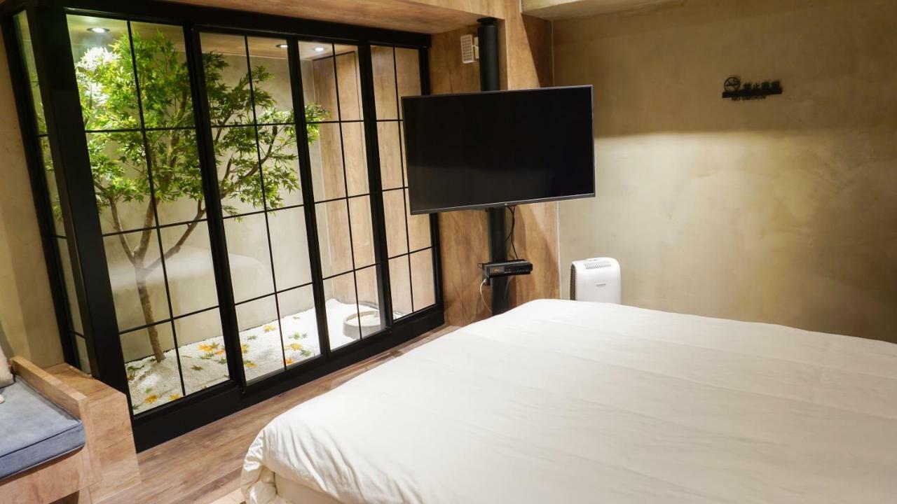 Bed and Breakfast Pinhouse Kaohsiung Exterior foto