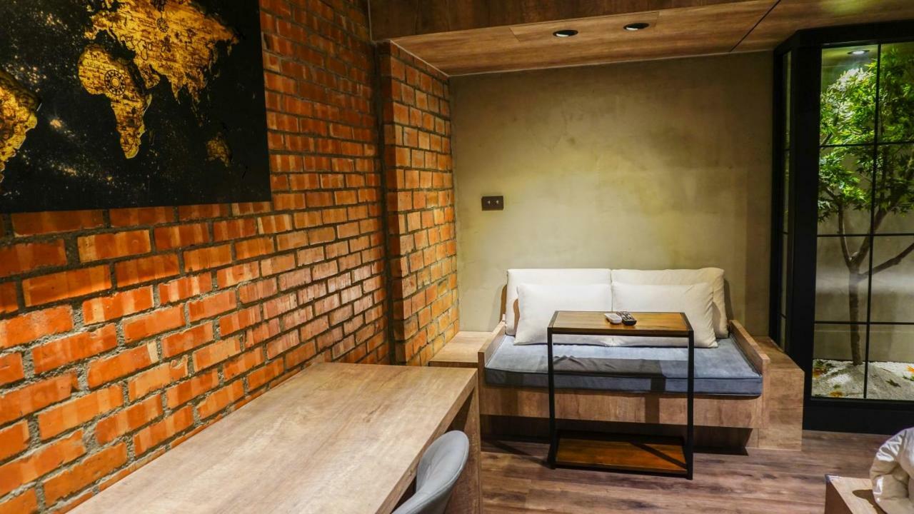 Bed and Breakfast Pinhouse Kaohsiung Exterior foto
